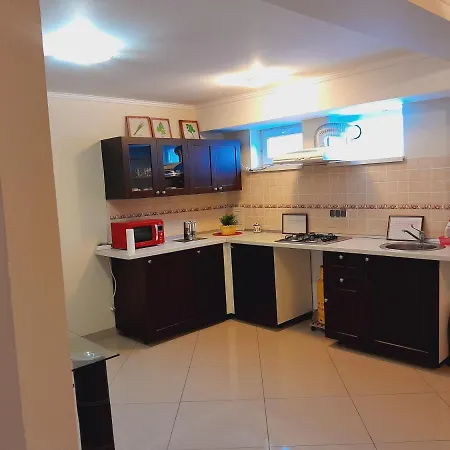 Гостьовий будинок Casa Aryana *